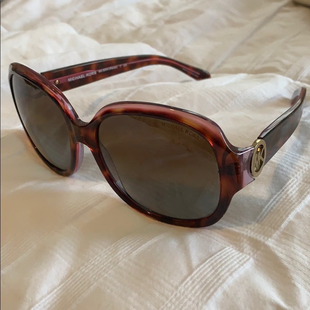 NEVER WORN Michael Kors sunglasses